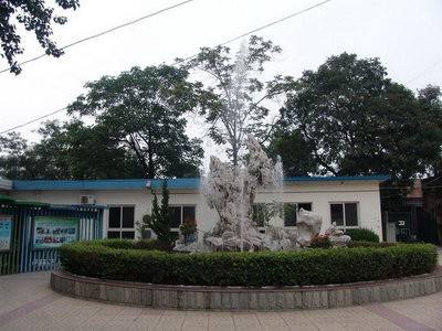 北京市东城区革新里小学